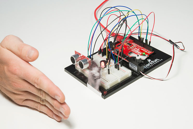 Alarm detects distance/motion using an distance sensor